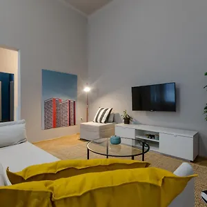 delux-apartment-in-city-center.inbudapesthotels.com/